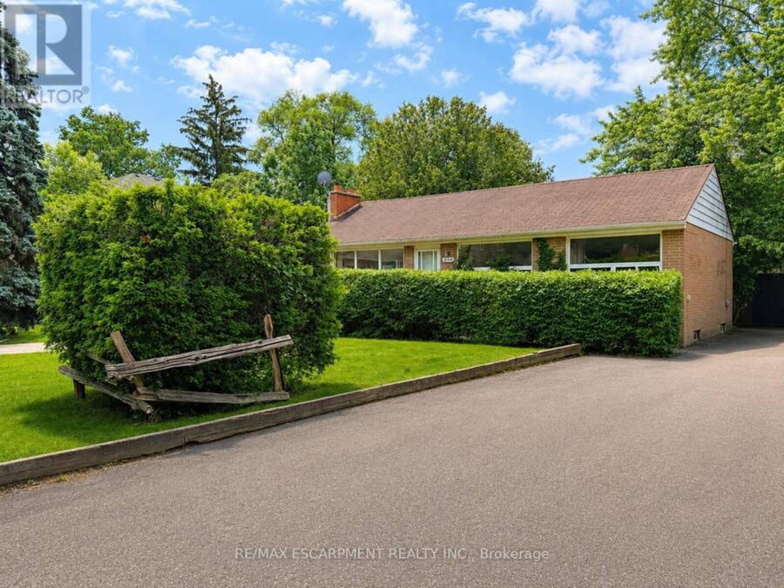 1214 ARGREEN ROAD, Mississauga, Ontario L5G 3J3
