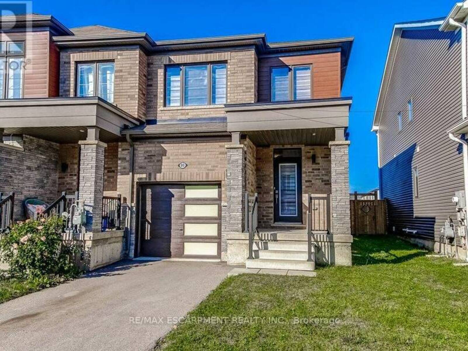 80 OAKTREE DRIVE, Caledonia, Ontario N3W 0E8