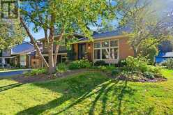 362 OAKWOOD DRIVE | Burlington Ontario | Slide Image Two