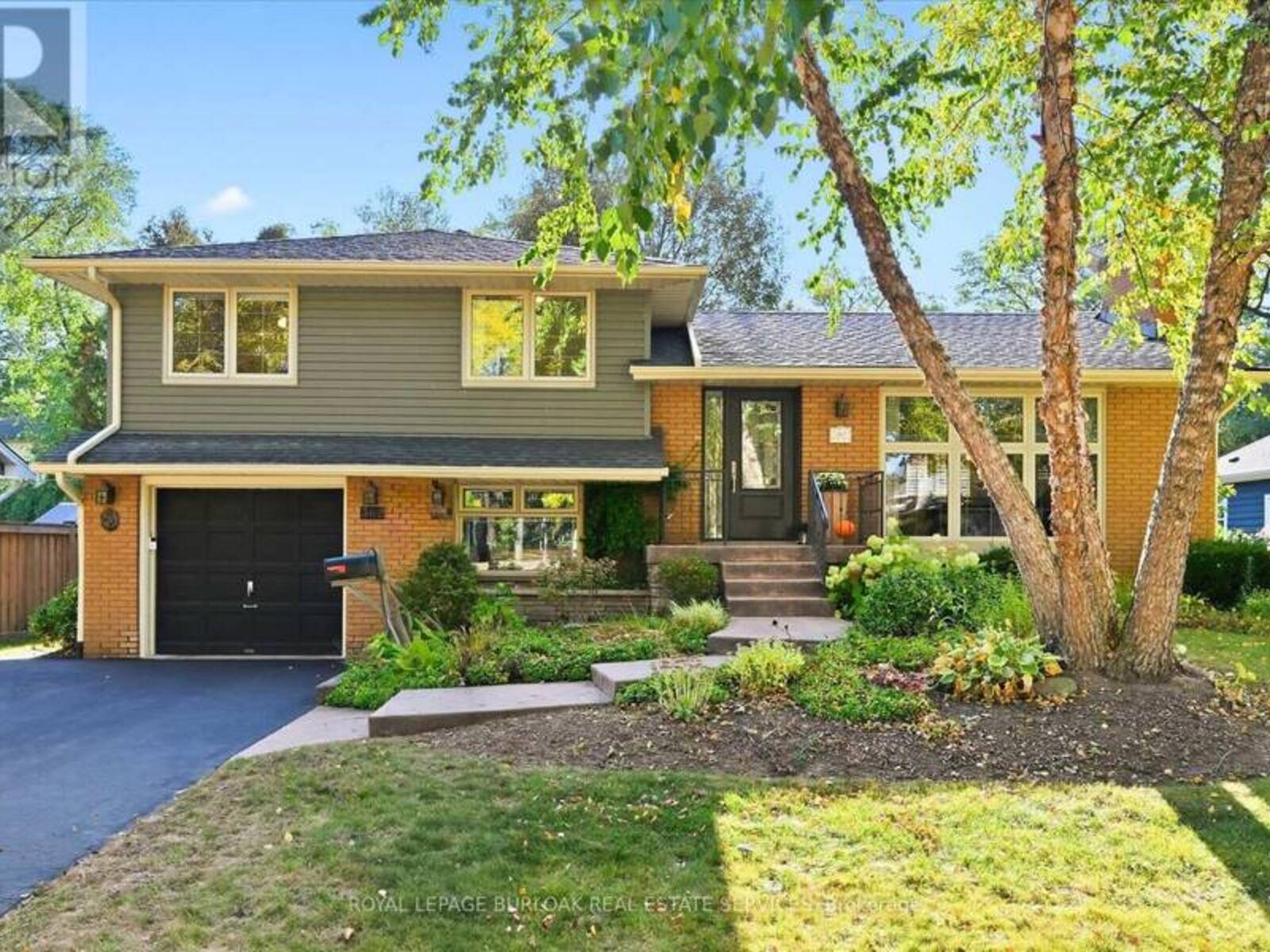 362 OAKWOOD DRIVE, Burlington, Ontario L7N 1X2