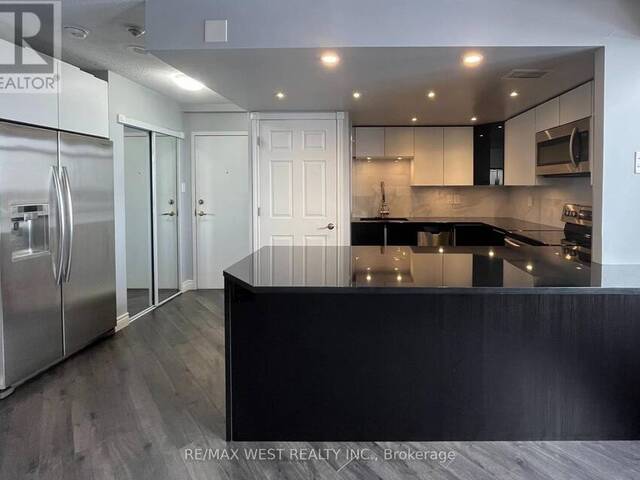 1007 - 300 WEBB DRIVE Mississauga Ontario, L5B 3W3 - 1 Bedroom Condo For Sale