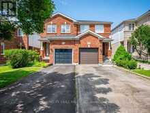 479 HEDDLE CRESCENT | Newmarket Ontario | Slide Image Three