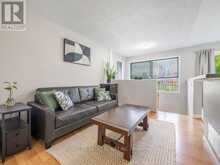 479 HEDDLE CRESCENT | Newmarket Ontario | Slide Image Eight