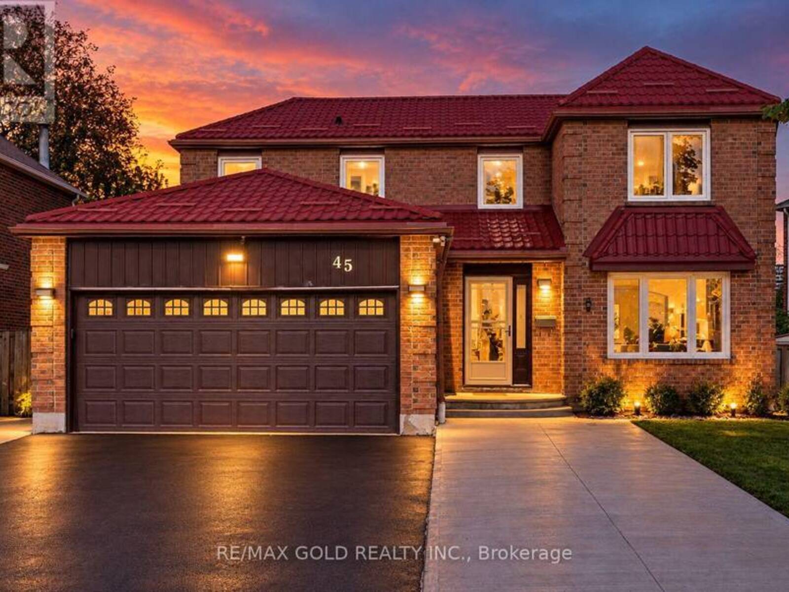 45 PARKSIDE DRIVE, Brampton, Ontario L6Y 2H1