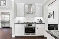 111 WHISPERING PINE TRAIL | Aurora Ontario | Slide Image Twelve