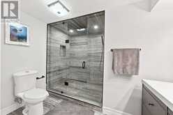 111 WHISPERING PINE TRAIL | Aurora Ontario | Slide Image Thirty-two