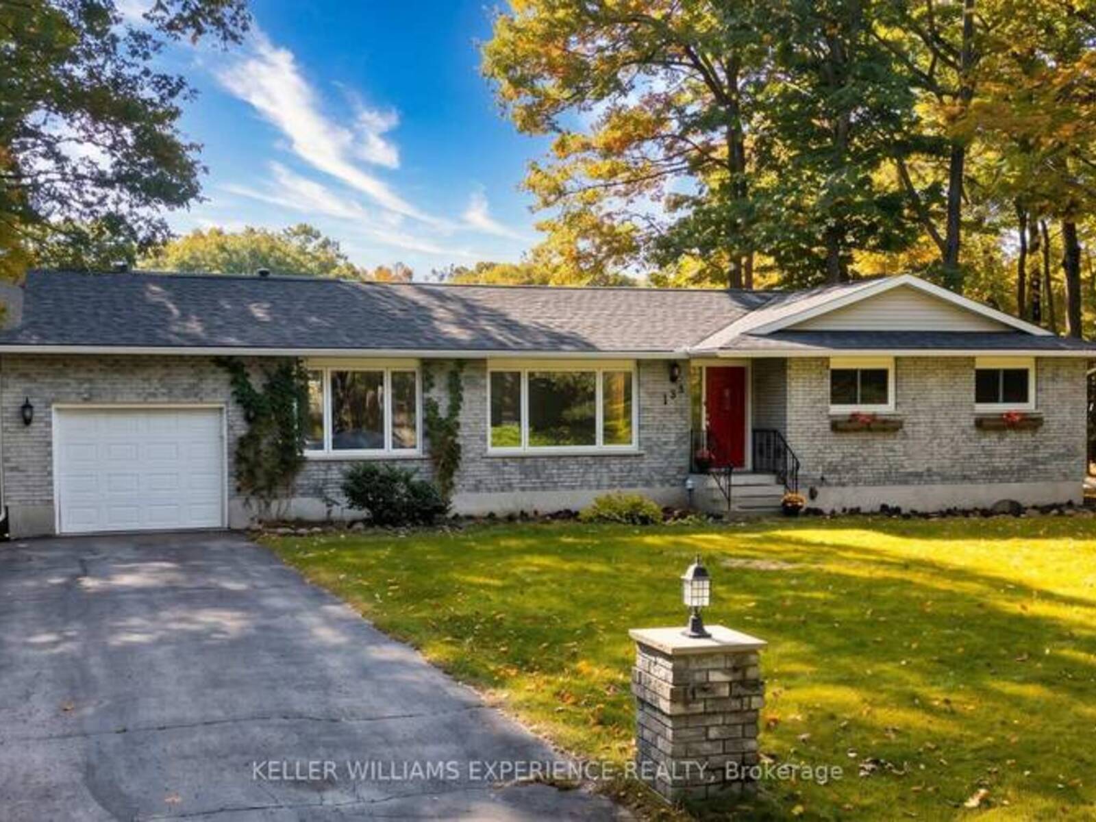 135 CATHERINE STREET W, Gravenhurst, Ontario P1P 1A4