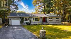 135 CATHERINE STREET W | Gravenhurst Ontario | Slide Image One