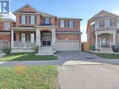 40 COOKVIEW DRIVE Brampton Ontario, L6R 3T6
