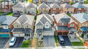 100 MILOS ROAD | Richmond Hill Ontario | Slide Image Thirteen