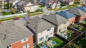 100 MILOS ROAD | Richmond Hill Ontario | Slide Image Fifteen