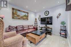 70 CONNERY CRESCENT | Markham Ontario | Slide Image Four