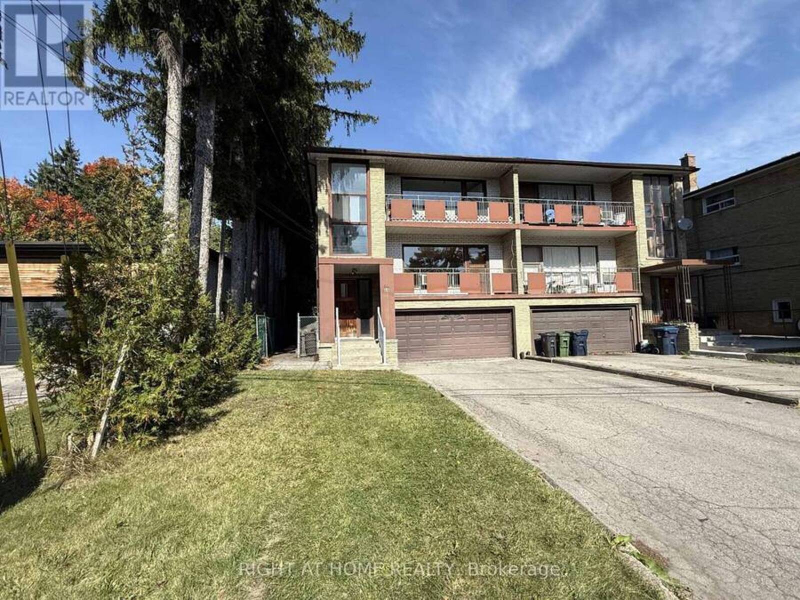 64 PURDON DRIVE, Toronto, Ontario M3H 4X1