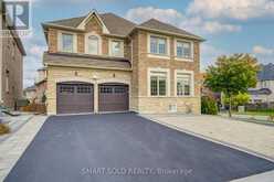 982 WILBUR PIPHER CIRCLE | Newmarket Ontario | Slide Image One