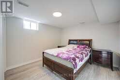 982 WILBUR PIPHER CIRCLE | Newmarket Ontario | Slide Image Forty