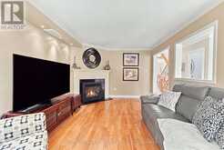 408 MCCAFFREY ROAD | Newmarket Ontario | Slide Image Eighteen