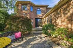 408 MCCAFFREY ROAD | Newmarket Ontario | Slide Image Three