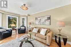 408 MCCAFFREY ROAD | Newmarket Ontario | Slide Image Eight
