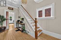 43 BROCK STREET | Barrie Ontario | Slide Image Sixteen