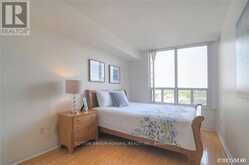 1002 - 11 TOWNSGATE DRIVE | Vaughan Ontario | Slide Image Eleven