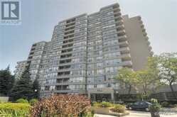 1002 - 11 TOWNSGATE DRIVE | Vaughan Ontario | Slide Image Three