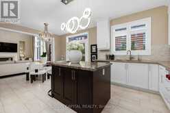 24 ROYAL WEST ROAD | Markham Ontario | Slide Image Thirteen