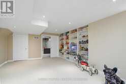 24 ROYAL WEST ROAD | Markham Ontario | Slide Image Thirty-eight