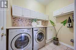 2 KINGSHILL ROAD | Richmond Hill Ontario | Slide Image Ten