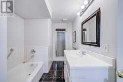 2 KINGSHILL ROAD | Richmond Hill Ontario | Slide Image Forty