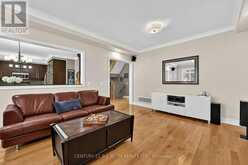 81 ROYAL PARK BOULEVARD | Barrie Ontario | Slide Image Ten