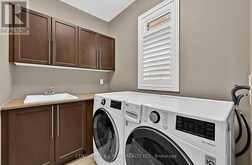 81 ROYAL PARK BOULEVARD | Barrie Ontario | Slide Image Nineteen