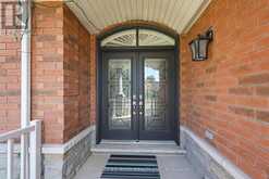 81 ROYAL PARK BOULEVARD | Barrie Ontario | Slide Image Four