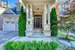 144 NORTH PARK BOULEVARD | Oakville Ontario | Slide Image Ten