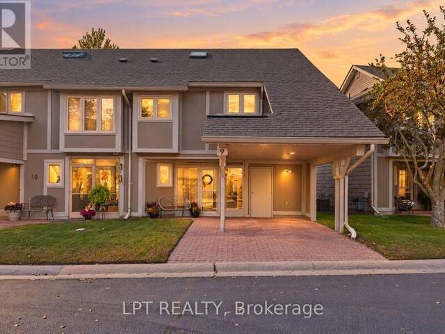 9 DAVY POINT CIRCLE Georgina Ontario, L4P 3H2 - 3 Bedrooms Waterfront Condo For Sale