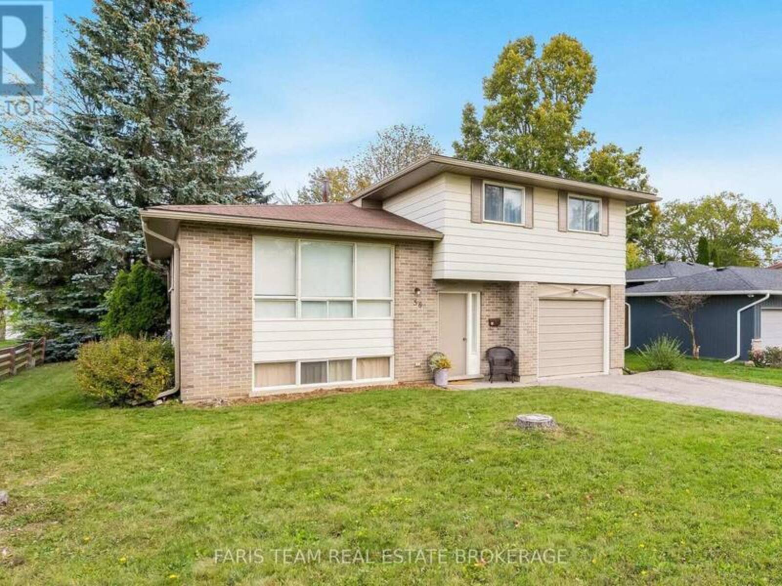 58 STEEL STREET, Barrie, Ontario L4M 2E9