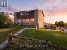 102 THE COUNTRY WAY | Kitchener Ontario | Slide Image One