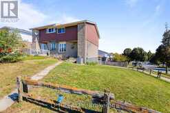102 THE COUNTRY WAY | Kitchener Ontario | Slide Image Two