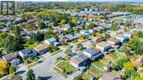 102 THE COUNTRY WAY | Kitchener Ontario | Slide Image Thirty-five