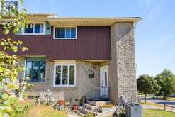 102 THE COUNTRY WAY | Kitchener Ontario | Slide Image Four