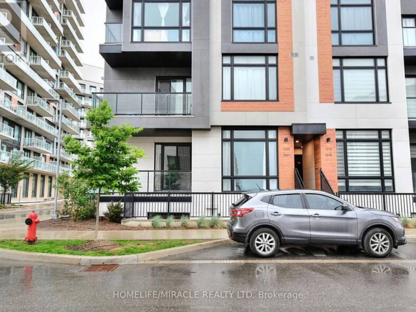 1221 - 8 DAVID EYER ROAD, Richmond Hill, Ontario L4S 0N5