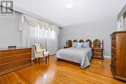 254 MAPLE LEAF DRIVE | Toronto Ontario | Slide Image Thirty-two