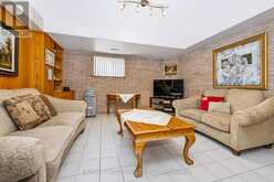 254 MAPLE LEAF DRIVE | Toronto Ontario | Slide Image Six