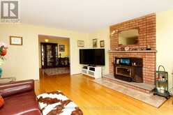 5680 OLDCASTLE CRESCENT | Mississauga Ontario | Slide Image Eleven