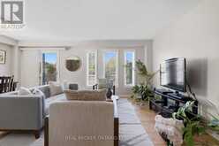 148 ROCKHAVEN LANE | Hamilton Ontario | Slide Image Fifteen