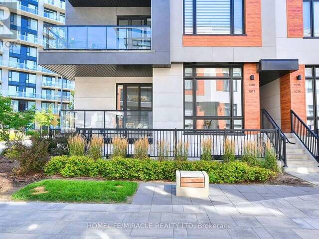 1017 - 14 DAVID EYER ROAD Richmond Hill Ontario, L4S 0N5 - 3 Bedrooms Condo For Sale