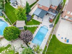 6 MCCANDLESS COURT Caledon Ontario, L7C 3R7