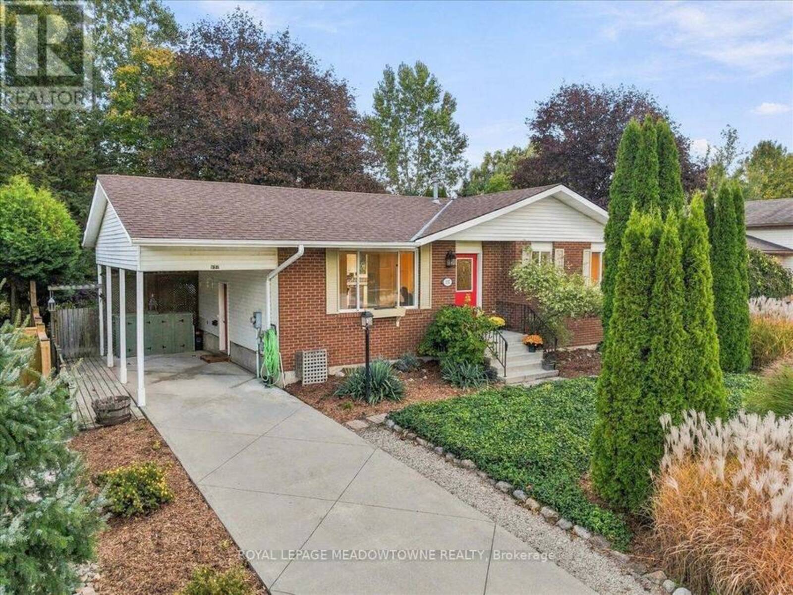 137 ORCHARD DRIVE, Thornbury, Ontario N0H 2P0