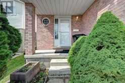 271 RESURRECTION DRIVE | Kitchener Ontario | Slide Image Four