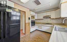 131 DARLINGSIDE DRIVE | Toronto Ontario | Slide Image Eight