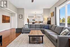 30 SUN KING CRESCENT | Barrie Ontario | Slide Image Thirteen